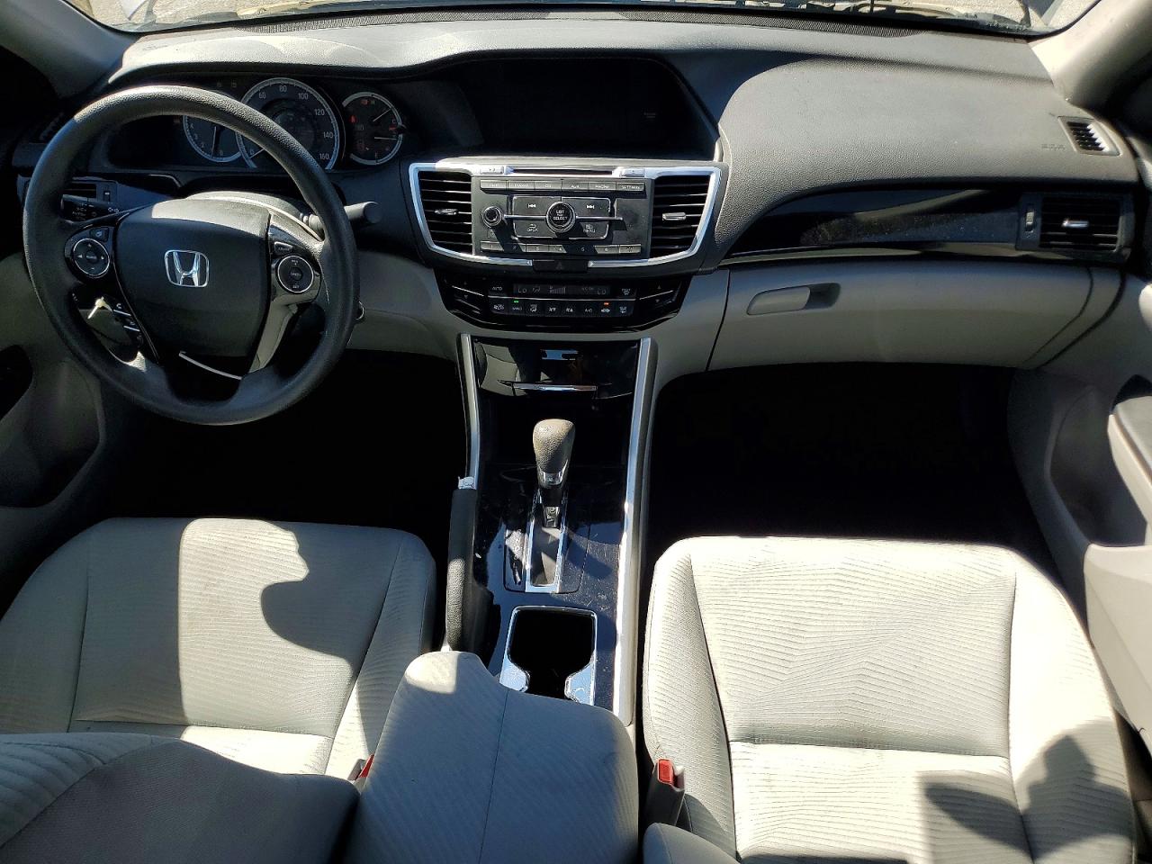 2016 HONDA ACCORD LX photo 15