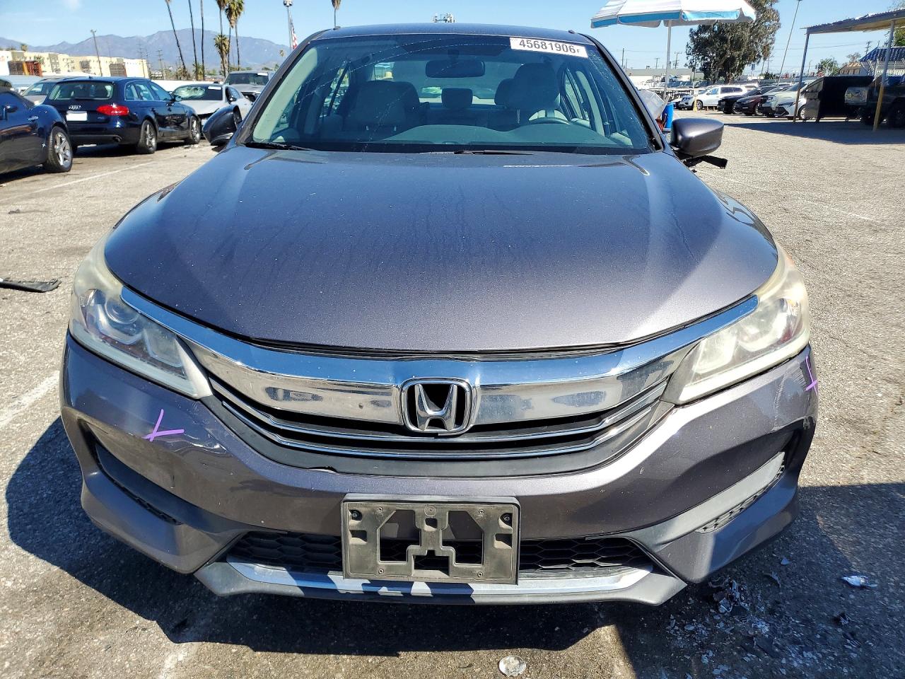 2016 HONDA ACCORD LX photo 9