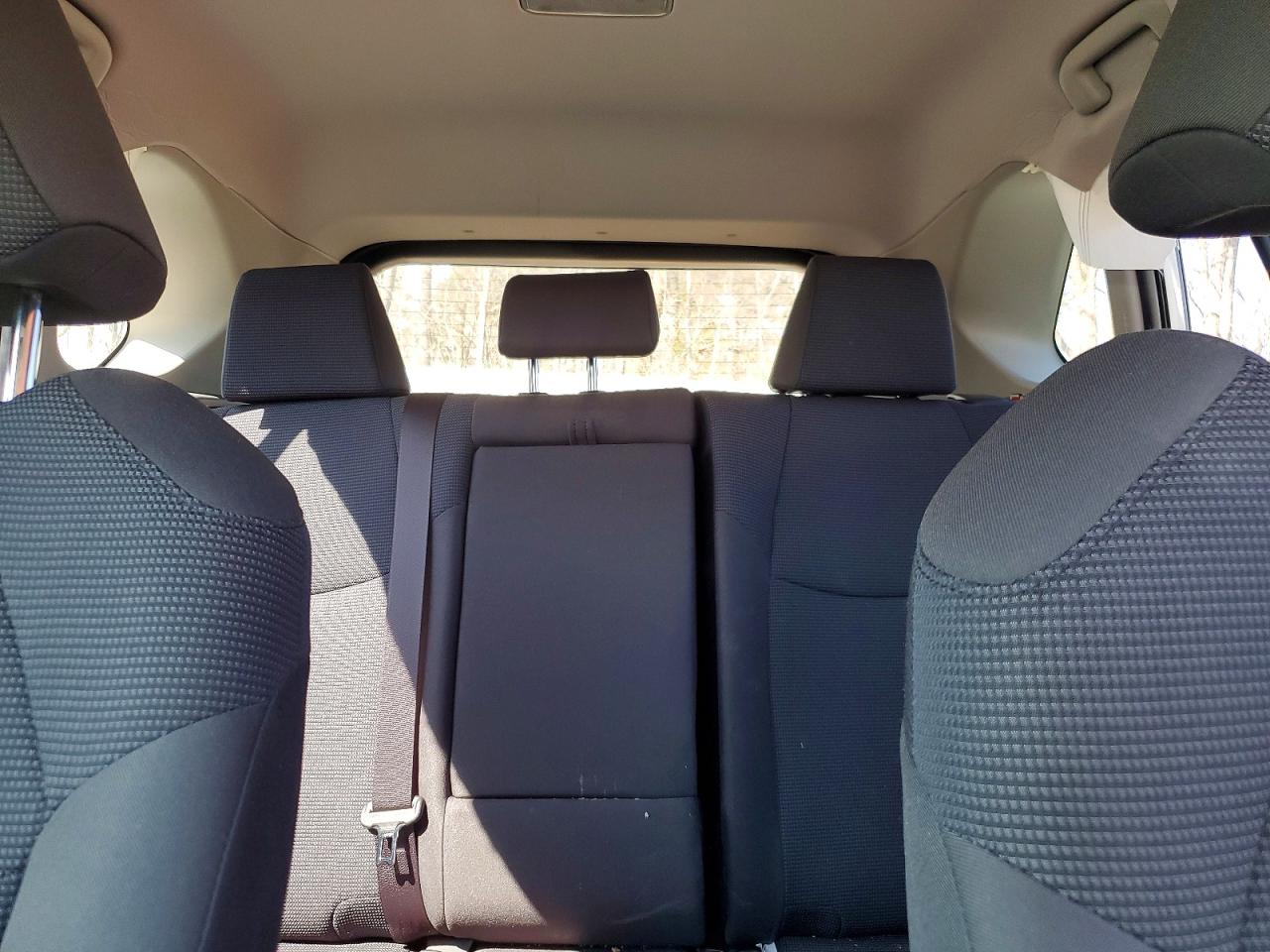 2019 TOYOTA RAV4 LE photo 19