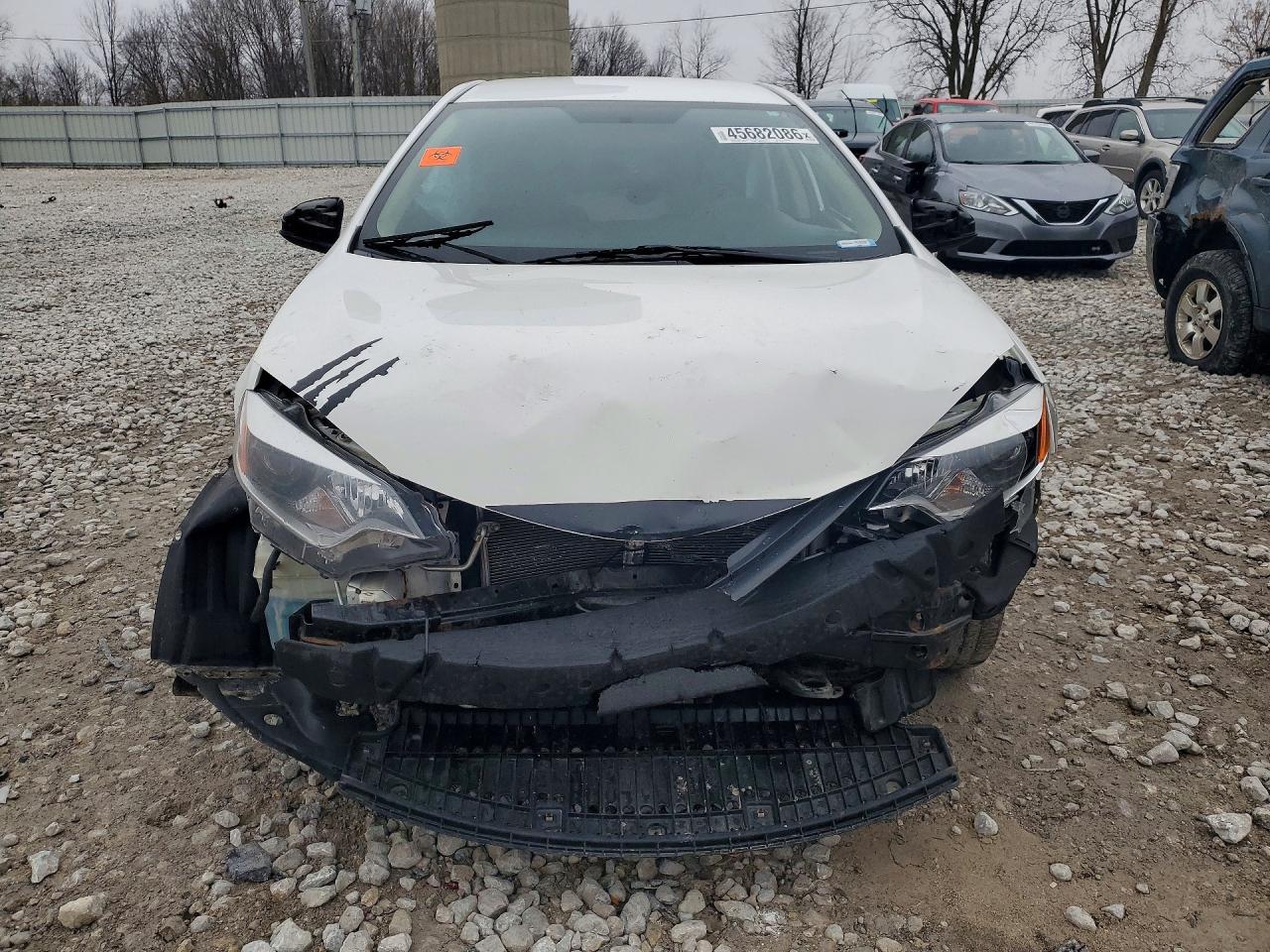 2014 TOYOTA COROLLA LE photo 13