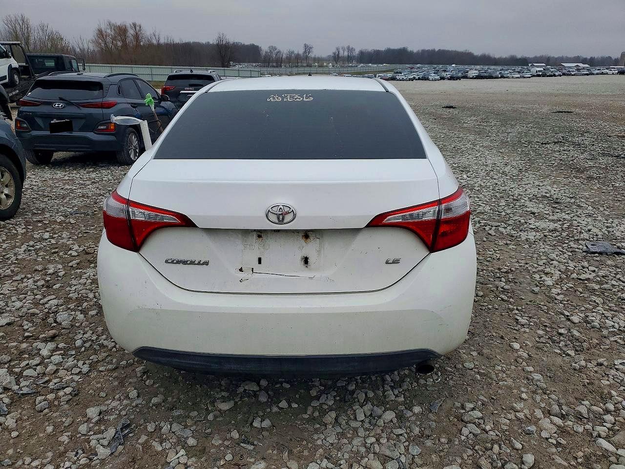 2014 TOYOTA COROLLA LE photo 16