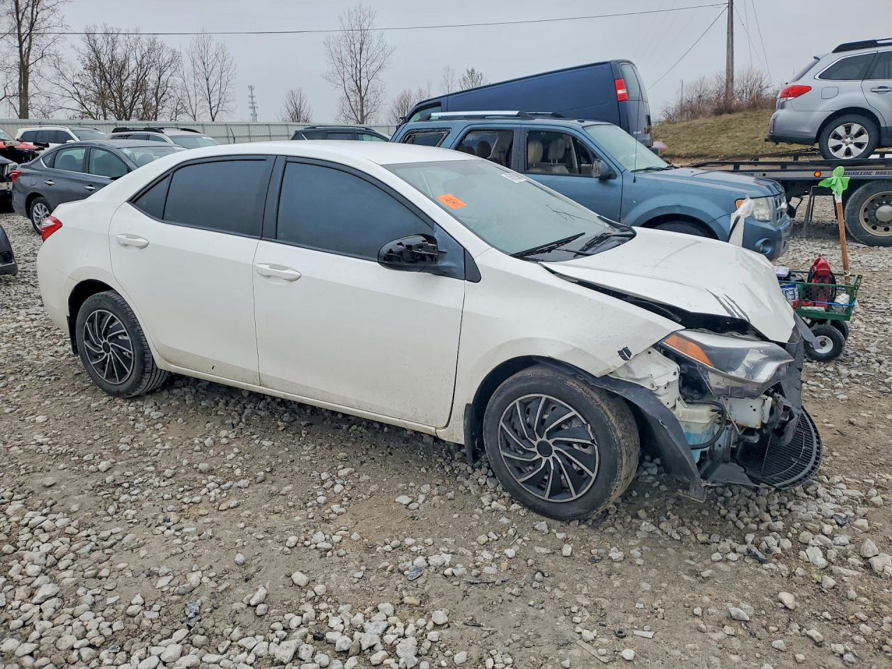 2014 TOYOTA COROLLA LE photo 10