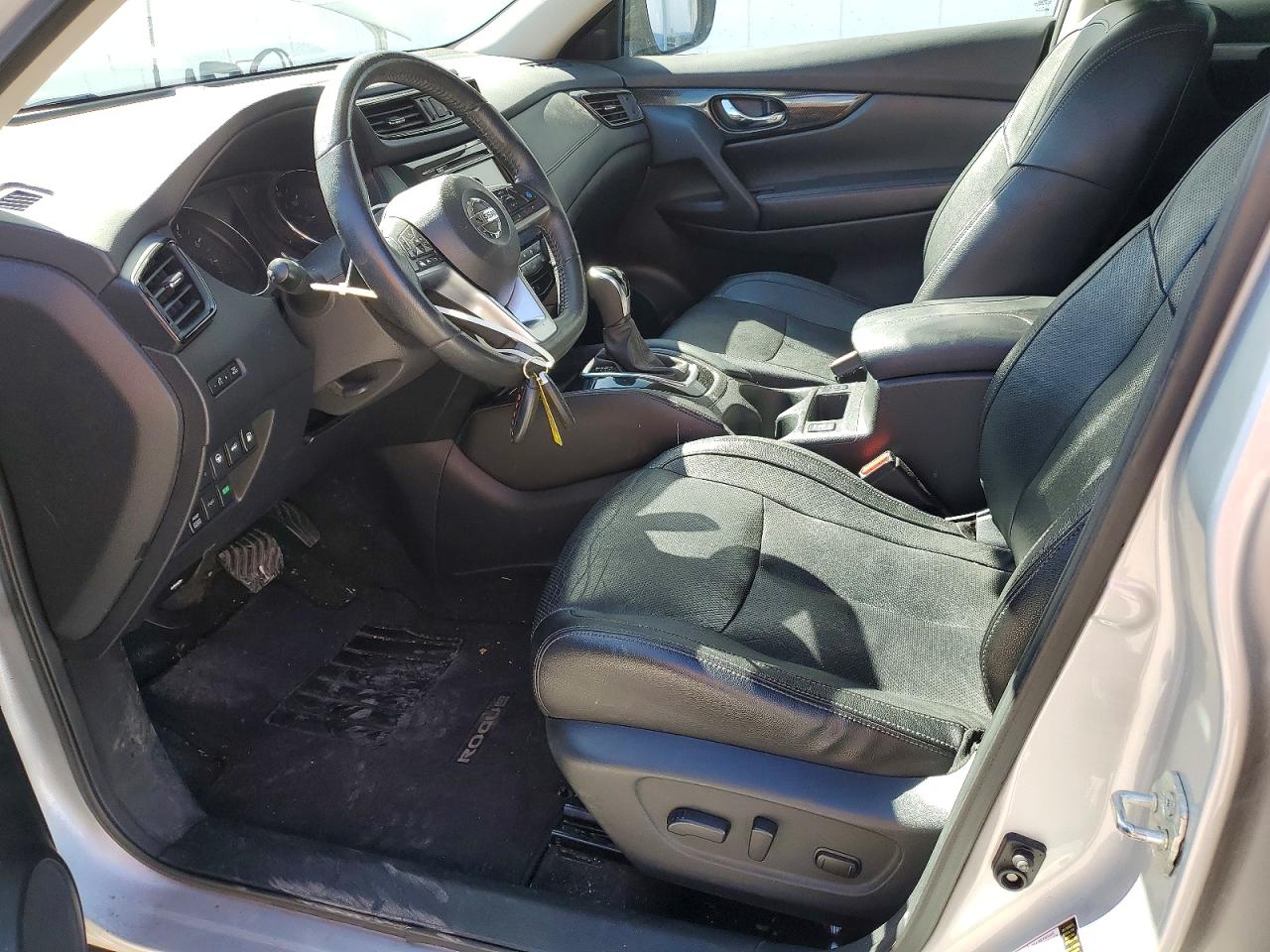 2019 NISSAN ROGUE SL photo 13