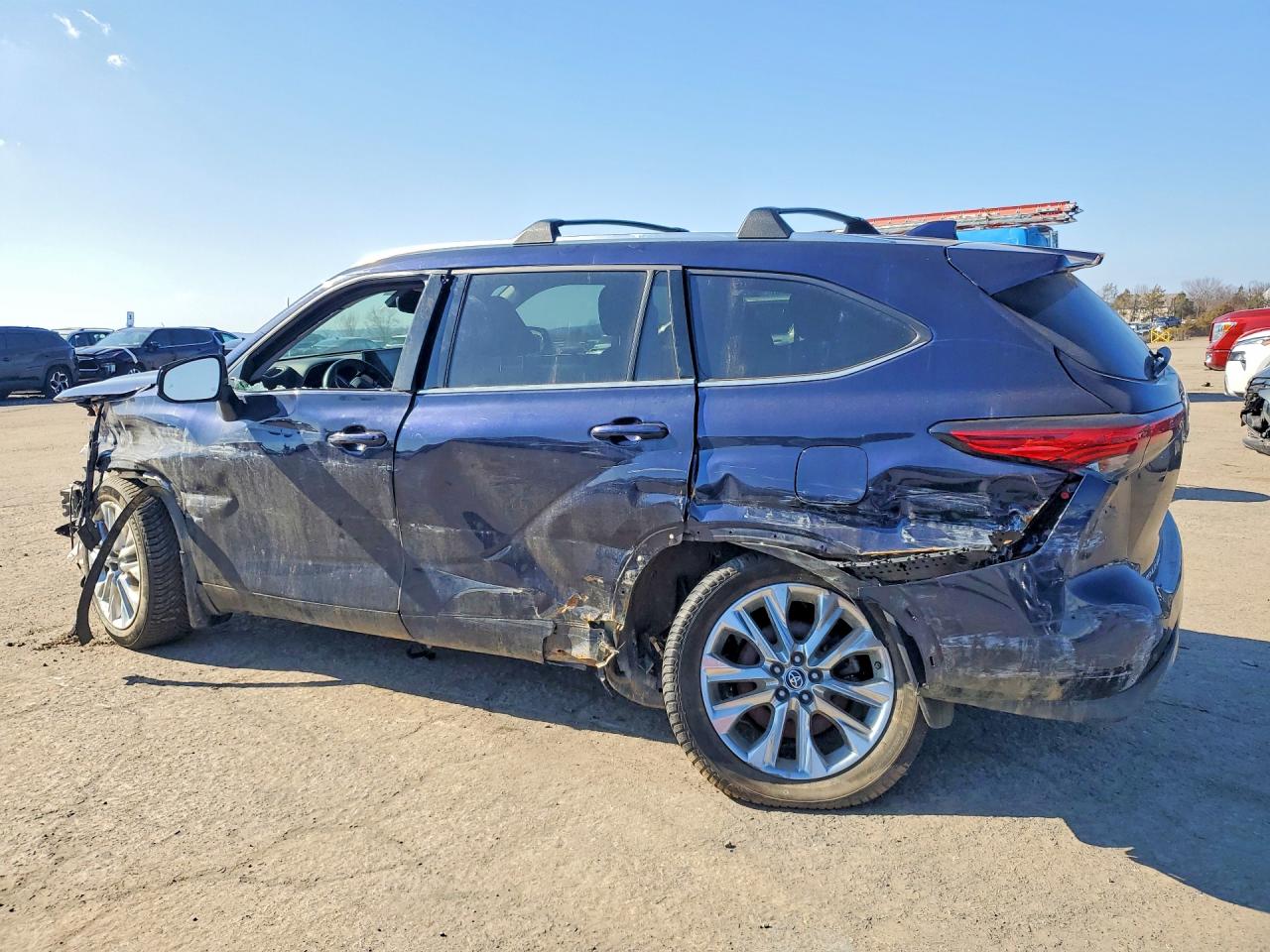 2021 TOYOTA HIGHLANDER LIMITED photo 4
