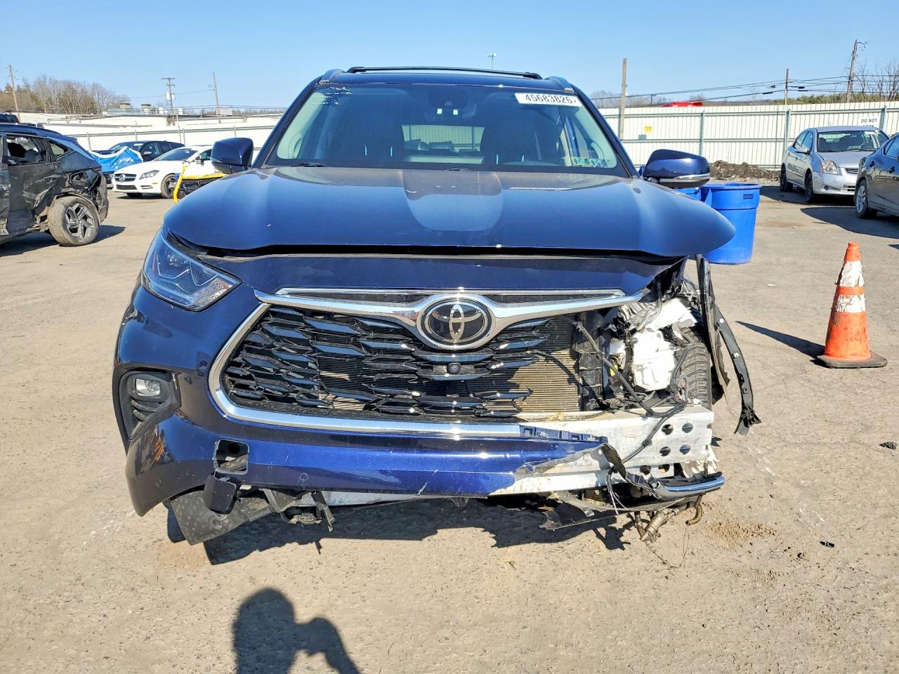 2021 TOYOTA HIGHLANDER LIMITED photo 13