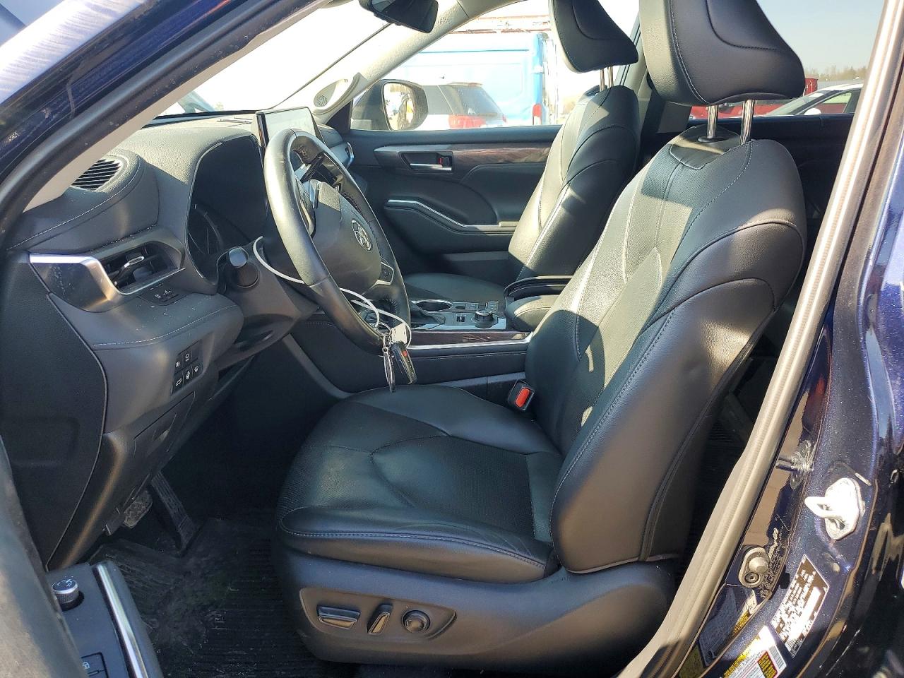 2021 TOYOTA HIGHLANDER LIMITED photo 19