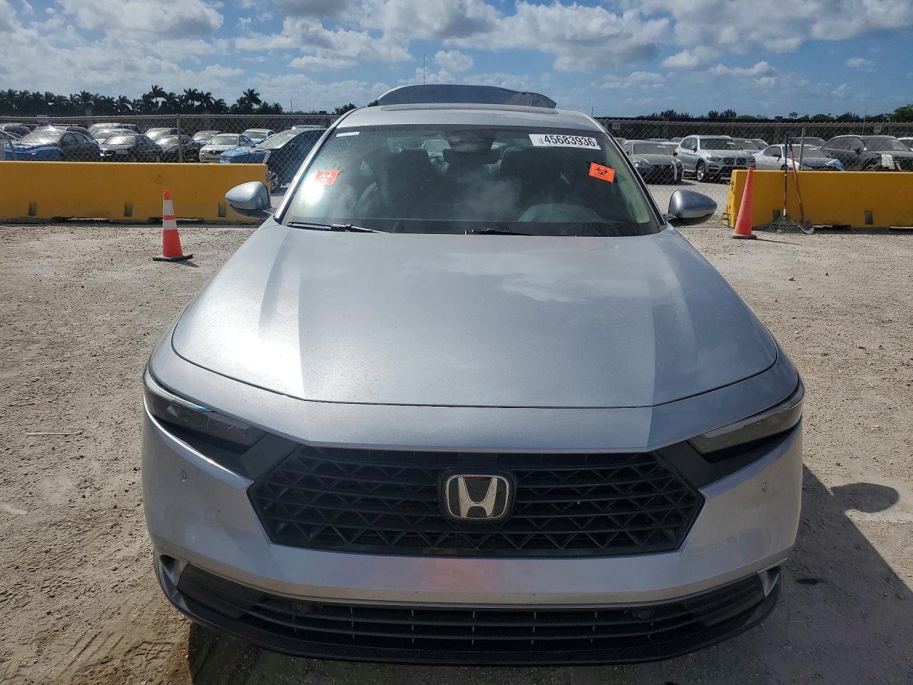 2025 HONDA ACCORD HYBRID EXL photo 9