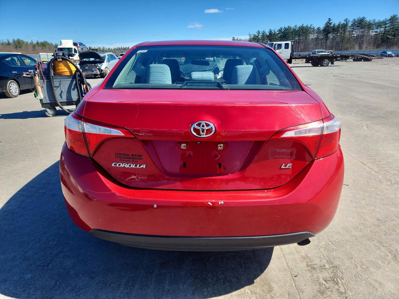 2015 TOYOTA COROLLA LE photo 11