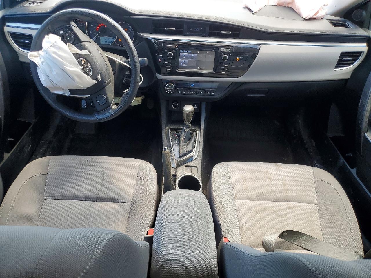 2015 TOYOTA COROLLA LE photo 15