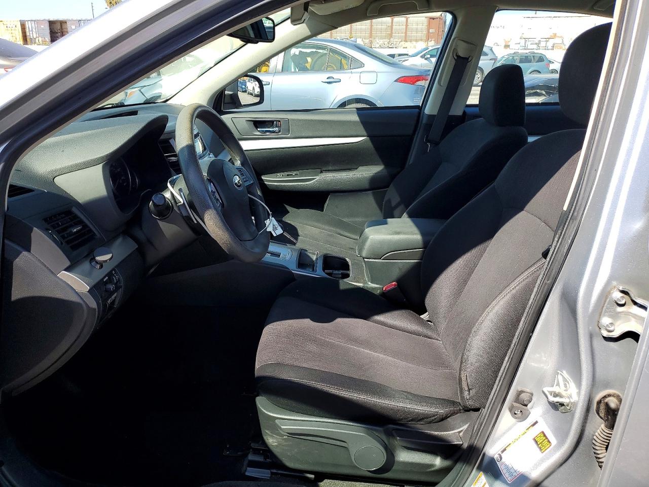 2013 SUBARU LEGACY 2.5I photo 13