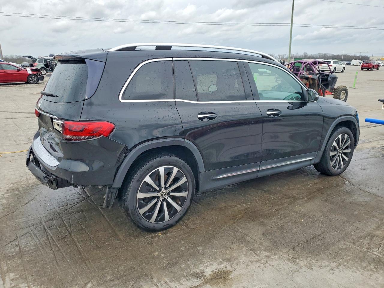 2021 MERCEDES-BENZ GLB 250 photo 3