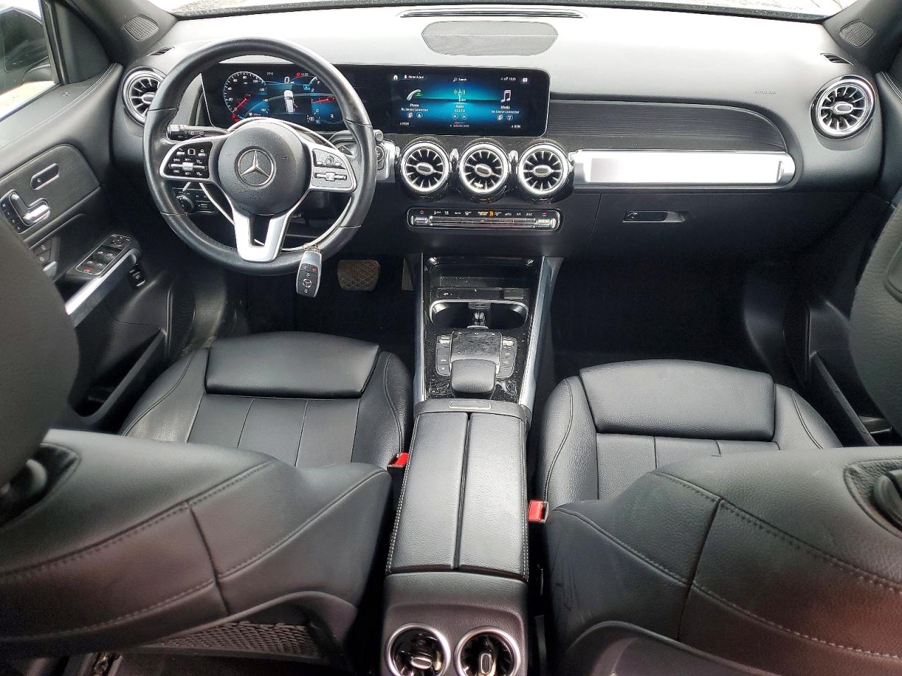 2021 MERCEDES-BENZ GLB 250 photo 8