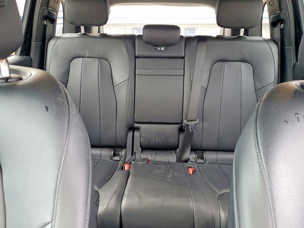 2021 MERCEDES-BENZ GLB 250 photo 10