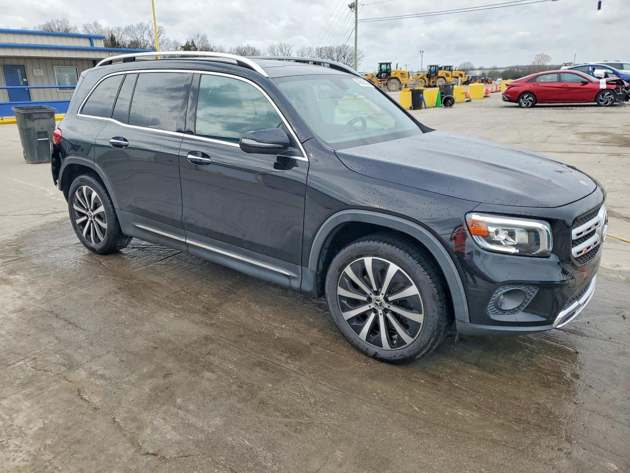 2021 MERCEDES-BENZ GLB 250 photo 4