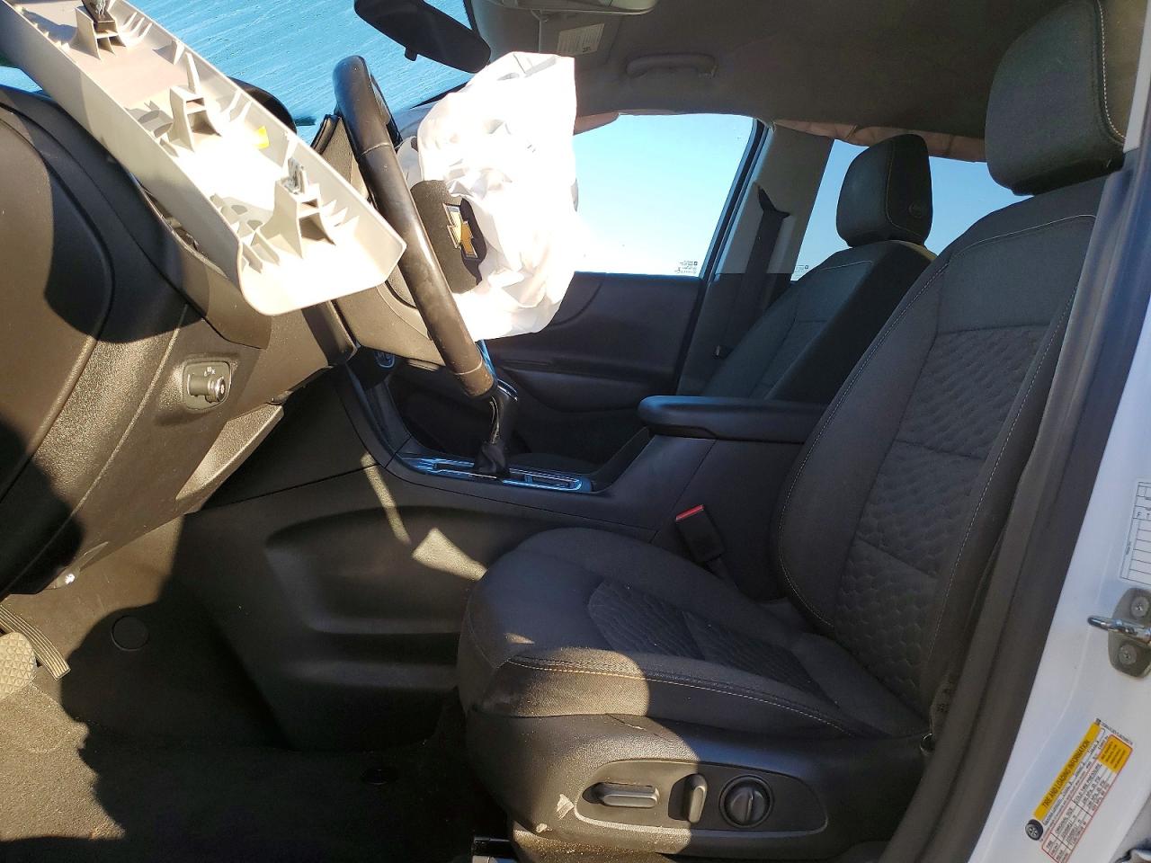 2018 CHEVROLET EQUINOX LT photo 13