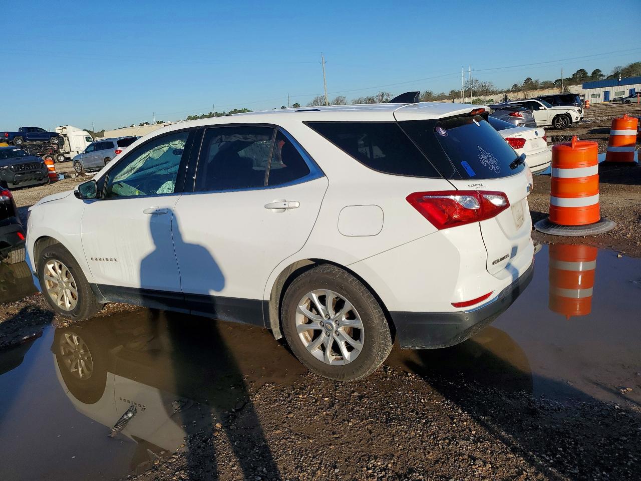 2018 CHEVROLET EQUINOX LT photo 3