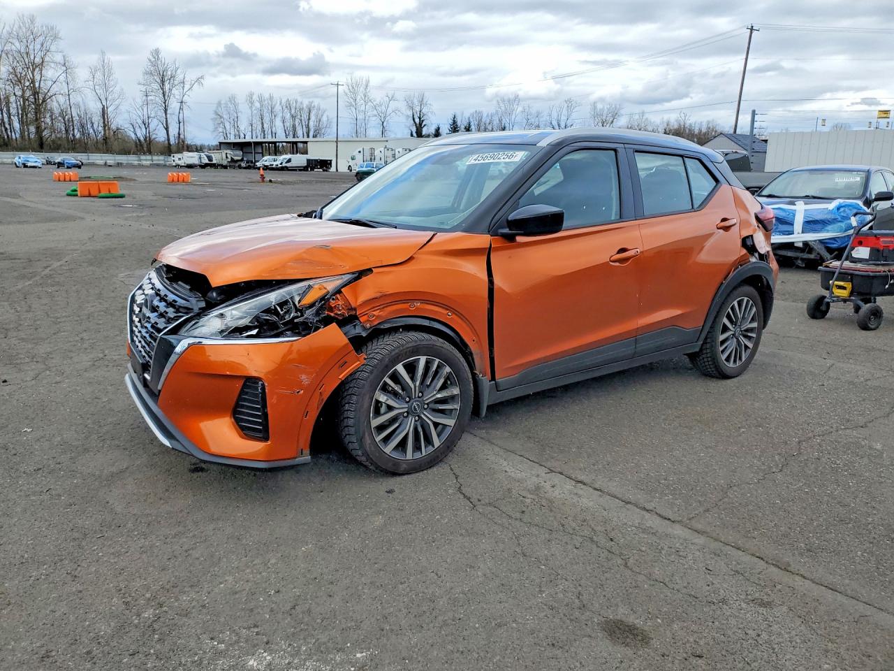 2022 NISSAN KICKS