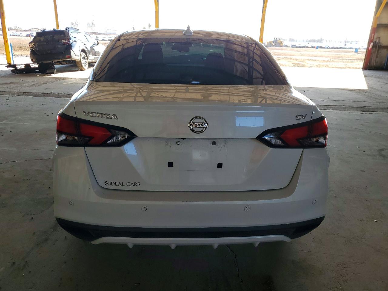 2021 NISSAN VERSA SV photo 6