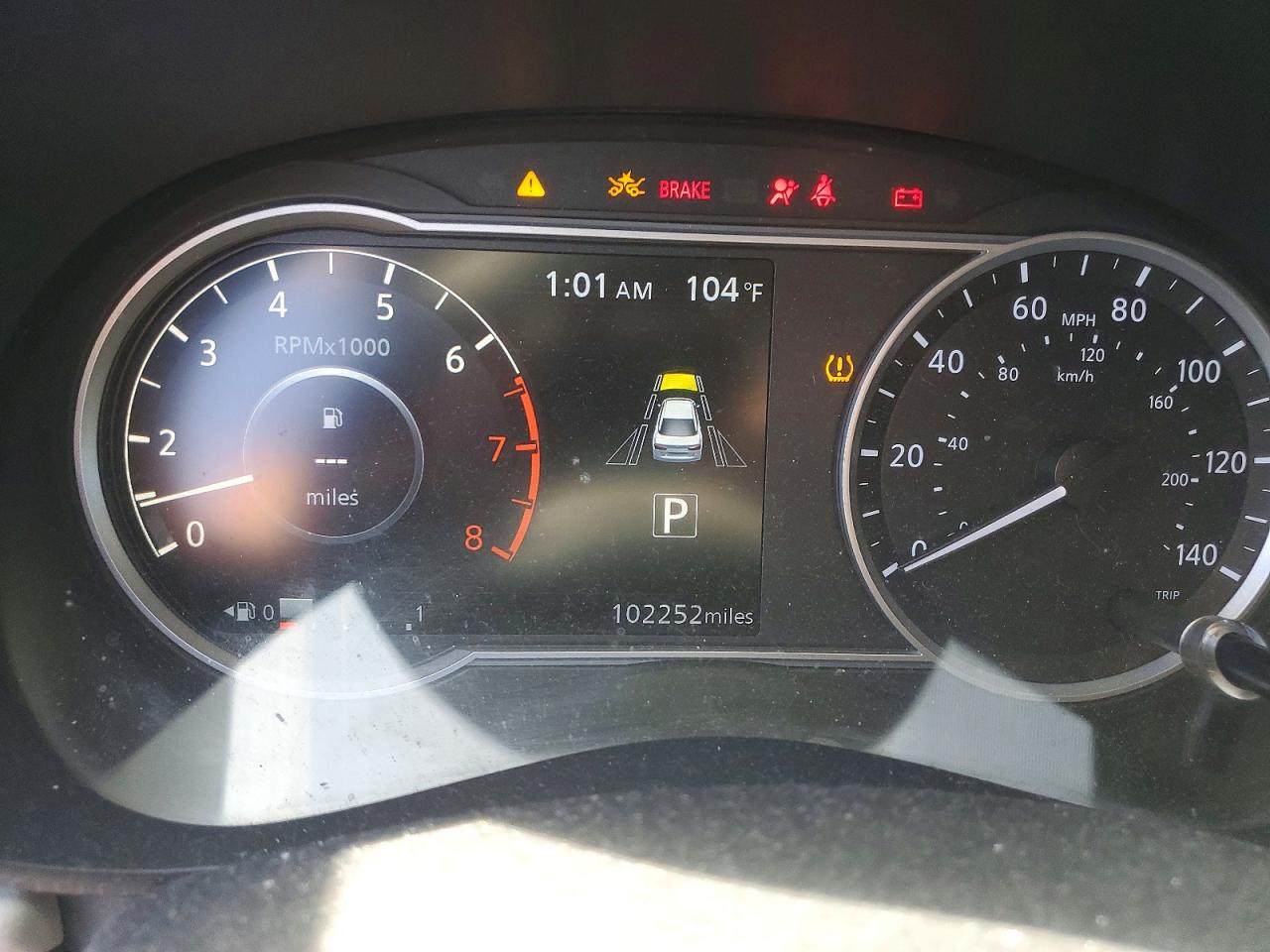 2021 NISSAN VERSA SV photo 9