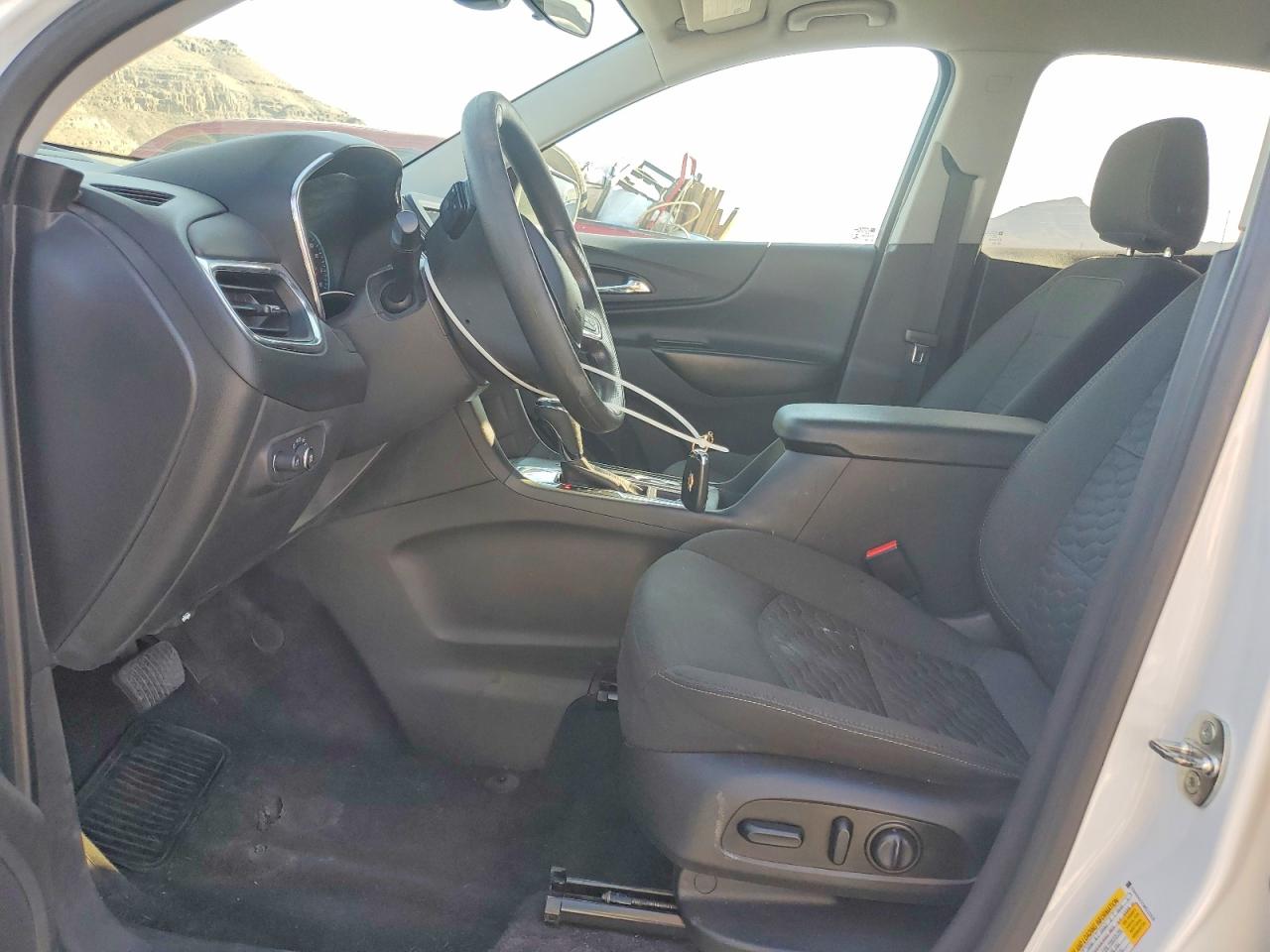 2021 CHEVROLET EQUINOX LT photo 13