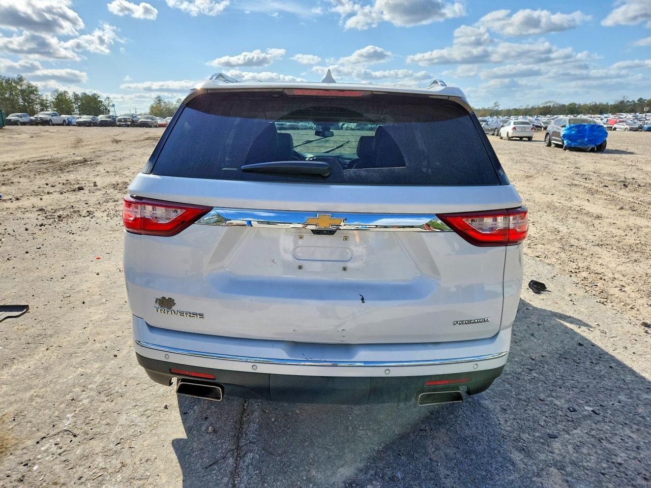2019 CHEVROLET TRAVERSE PREMIER photo 6