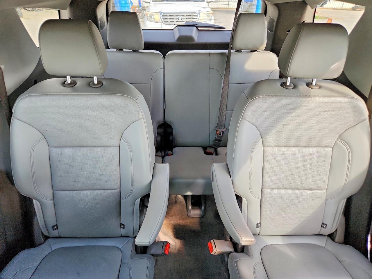 2019 CHEVROLET TRAVERSE PREMIER photo 10