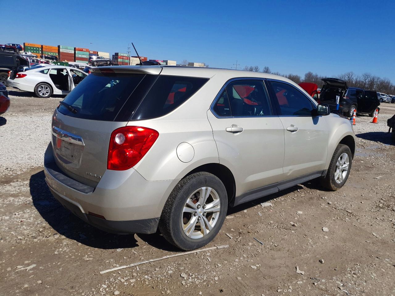 2013 CHEVROLET EQUINOX LS photo 3