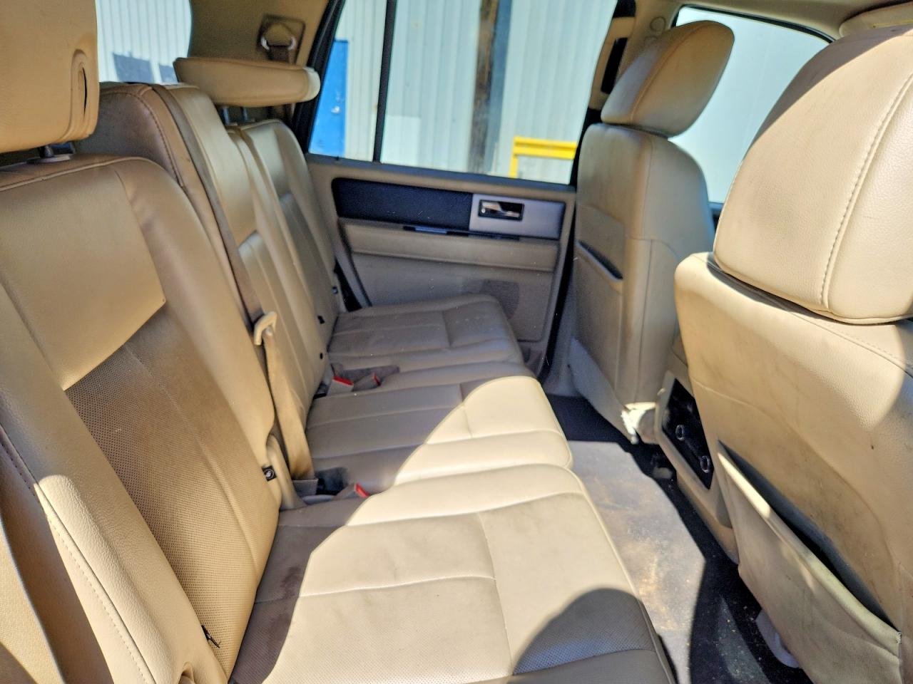 2015 FORD EXPEDITION XLT photo 21