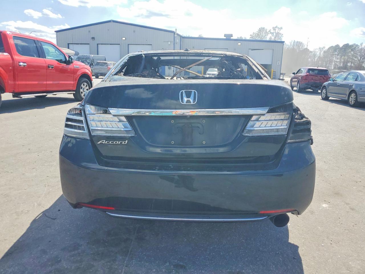 2014 HONDA ACCORD photo 16