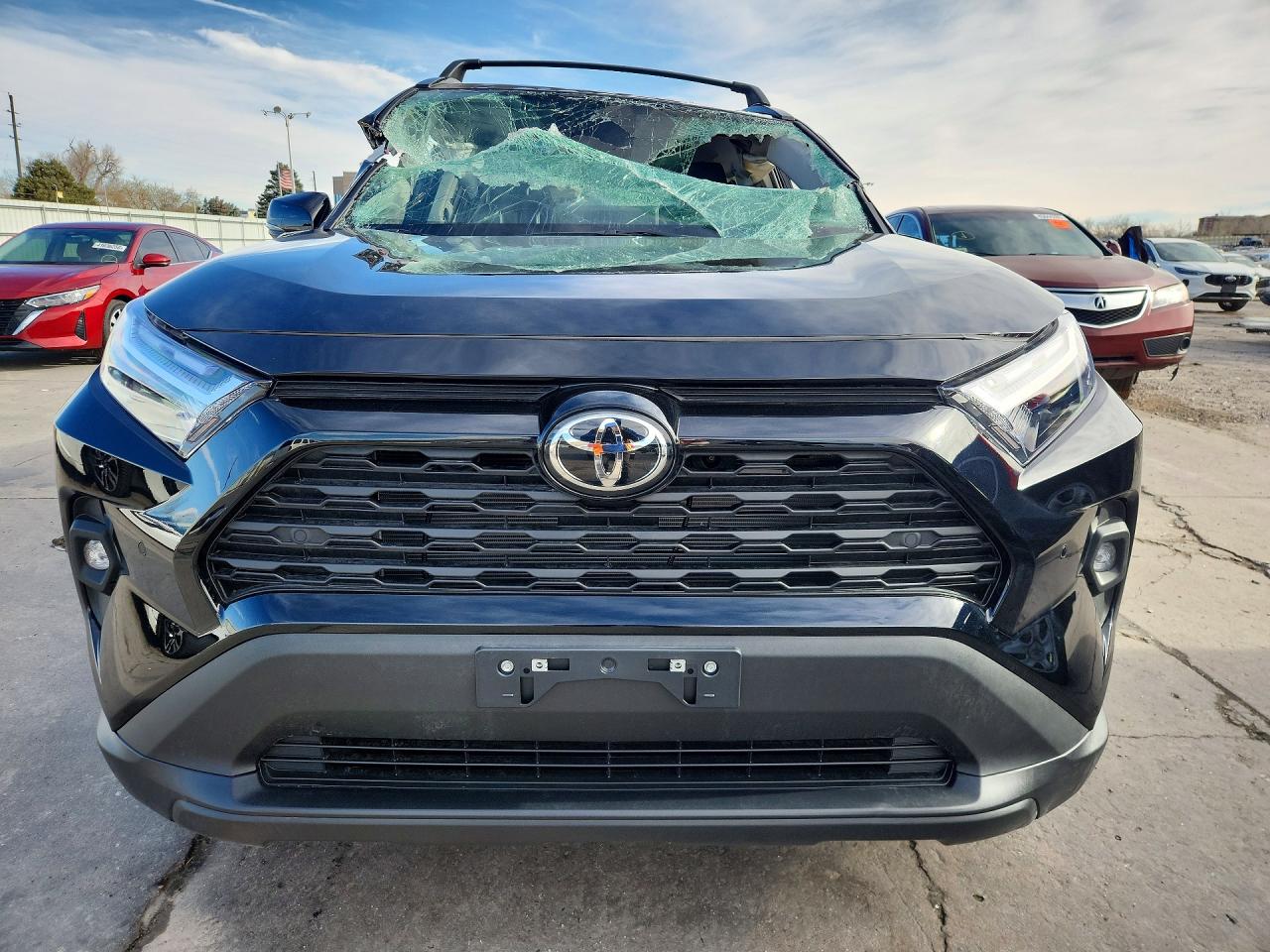 2025 TOYOTA RAV4 XLE PREMIUM photo 9