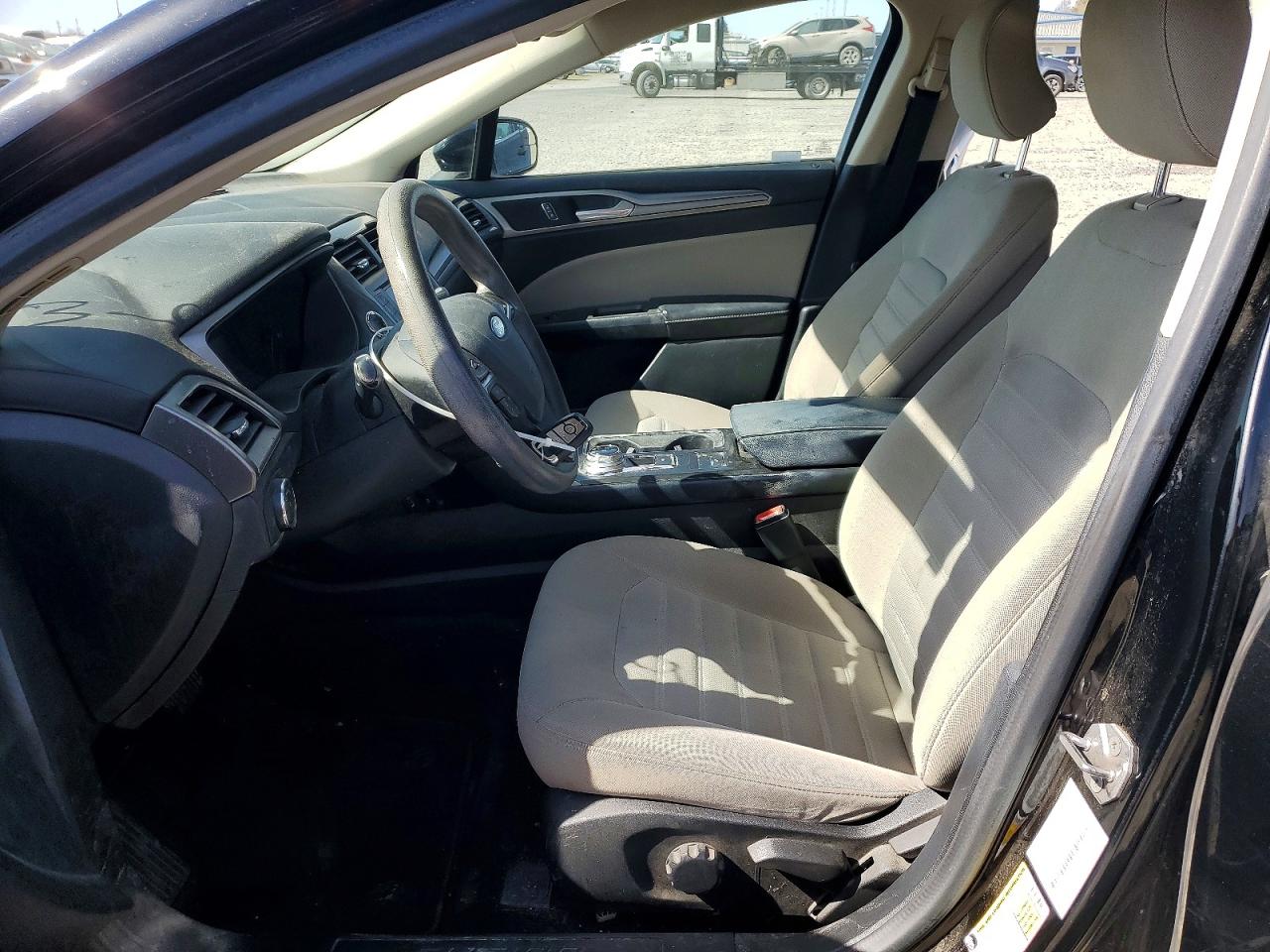 2017 FORD FUSION S photo 19