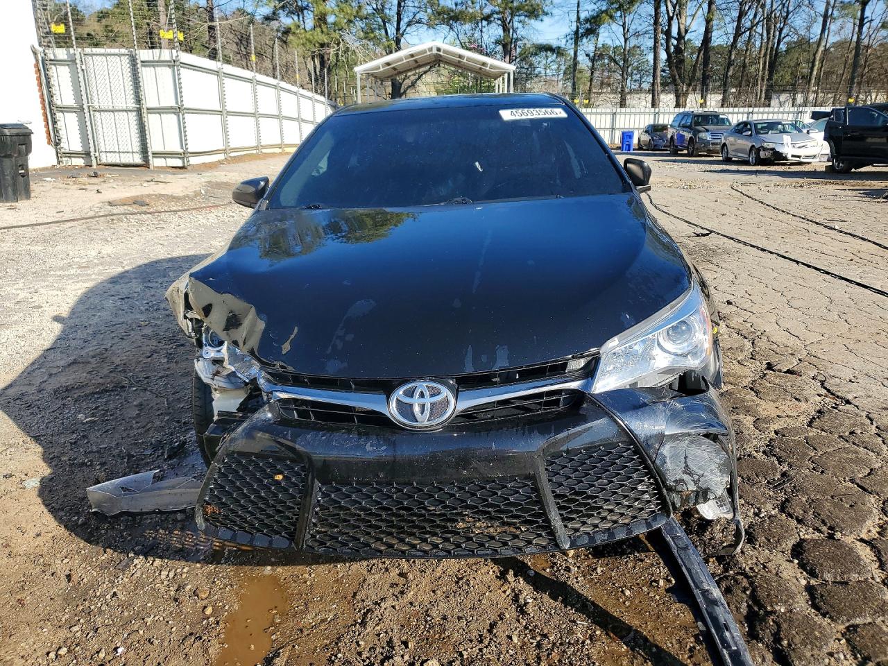 2015 TOYOTA CAMRY SE photo 5