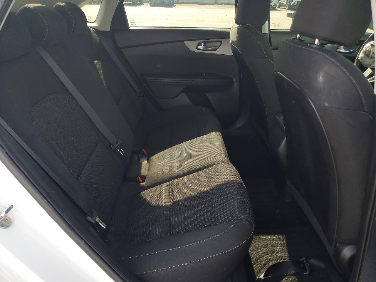 2020 KIA FORTE FE photo 28