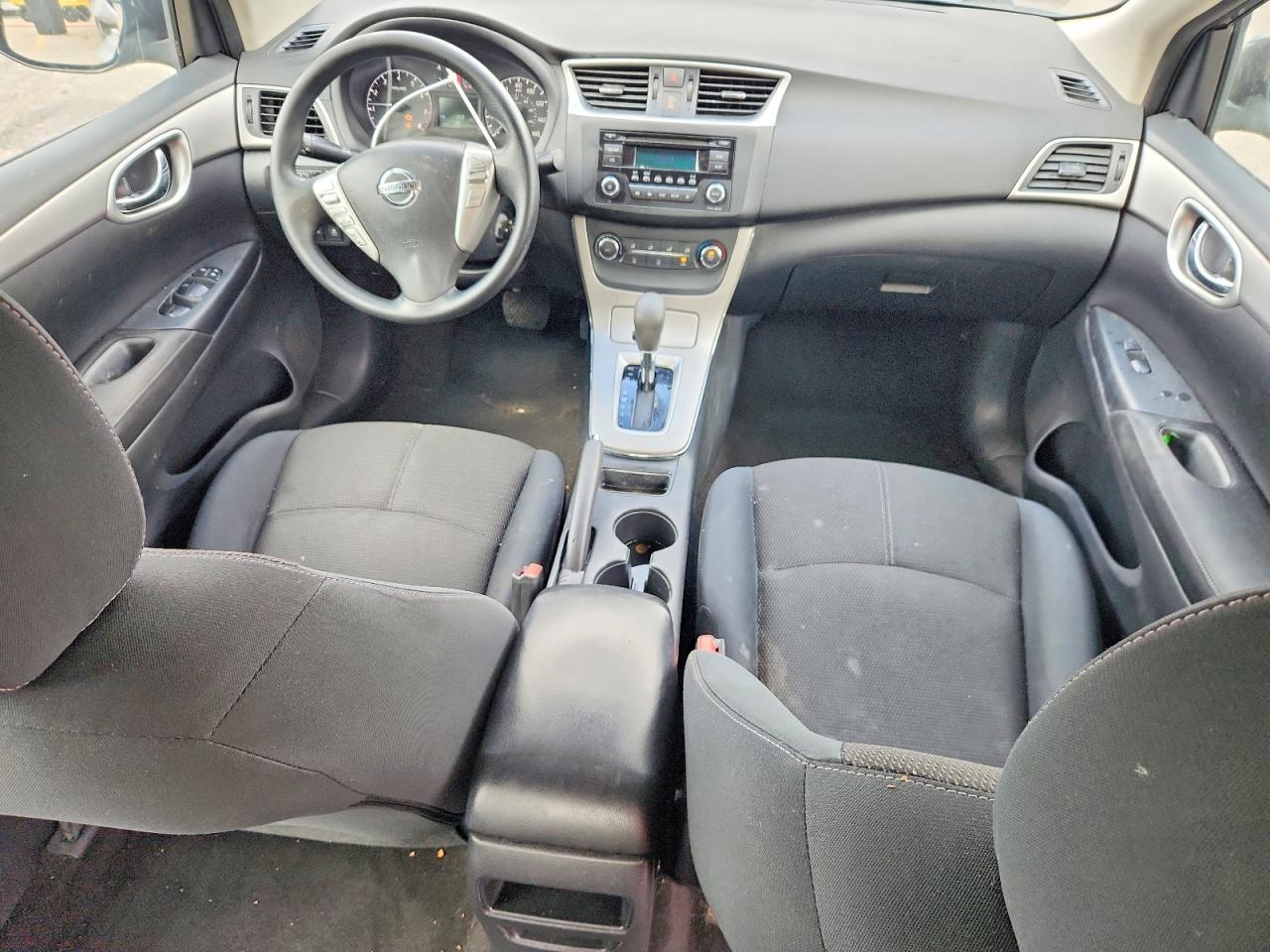 2015 NISSAN SENTRA S photo 22