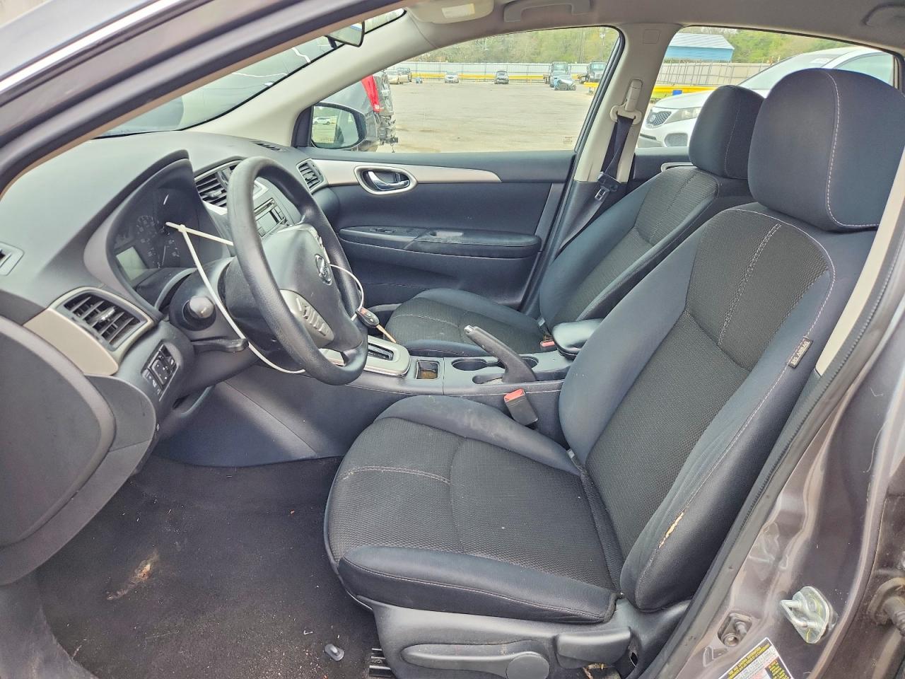 2015 NISSAN SENTRA S photo 19