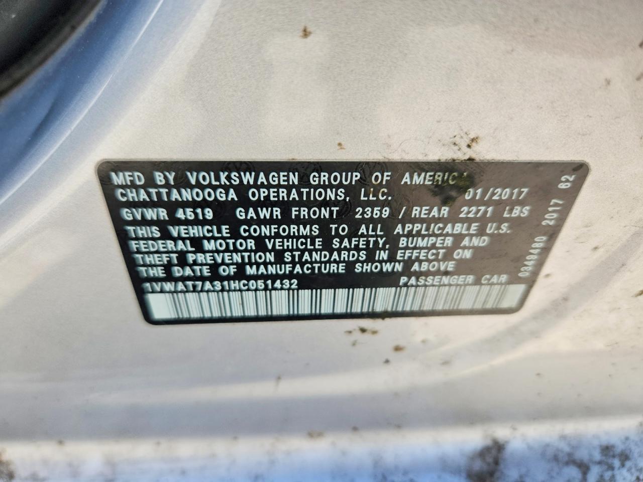 2017 VOLKSWAGEN PASSAT S photo 12