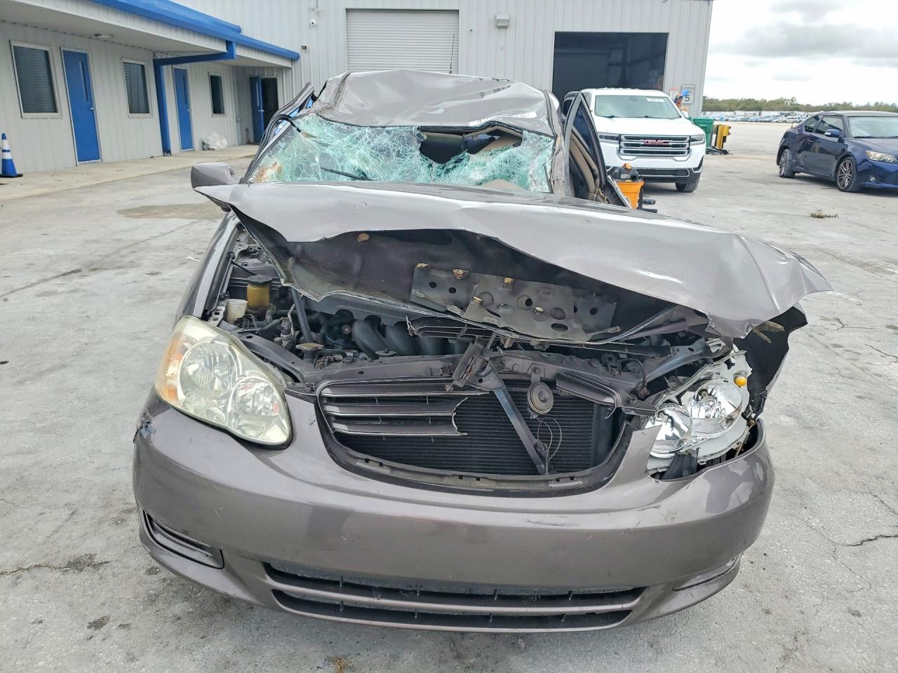 2003 TOYOTA COROLLA LE photo 9