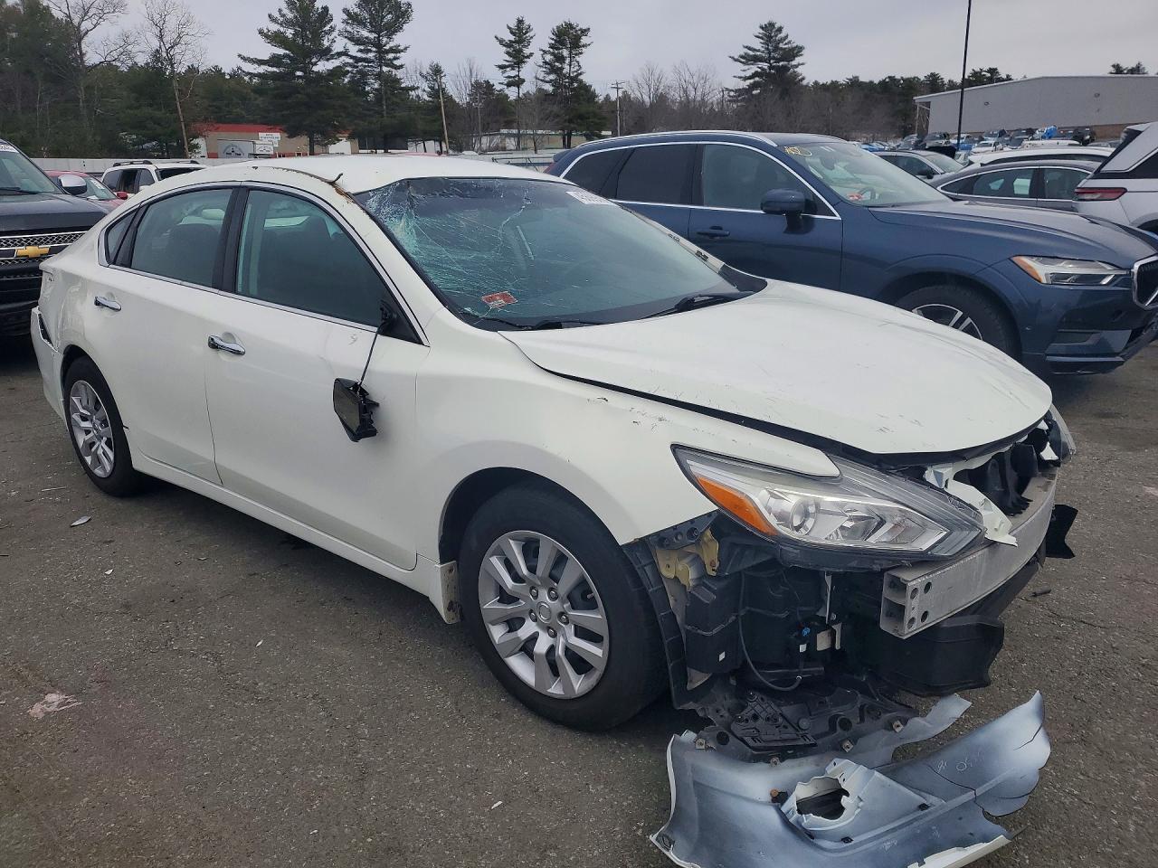 2017 NISSAN ALTIMA photo 4