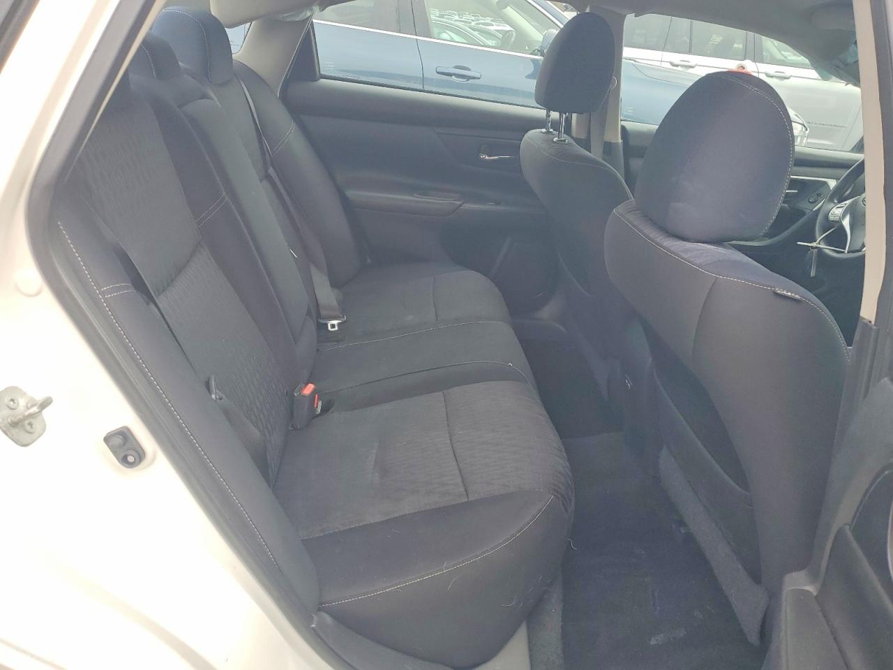 2017 NISSAN ALTIMA photo 10