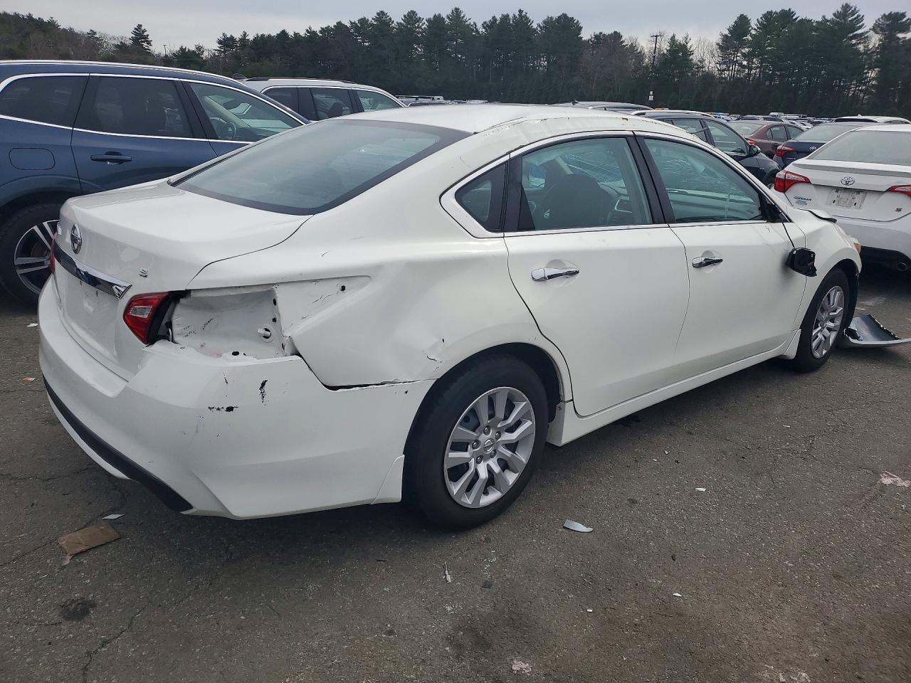 2017 NISSAN ALTIMA photo 3