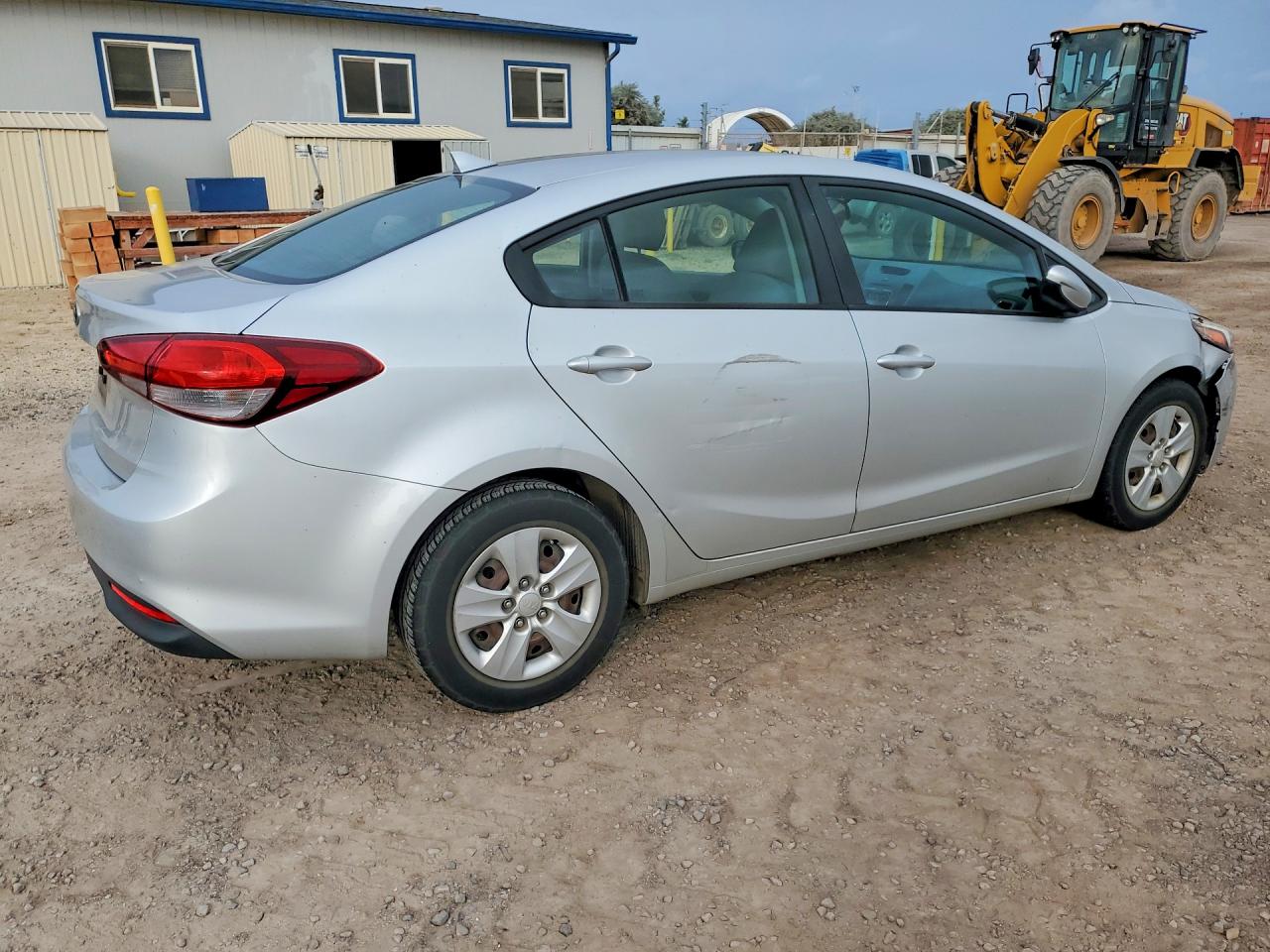 2017 KIA FORTE LX photo 3
