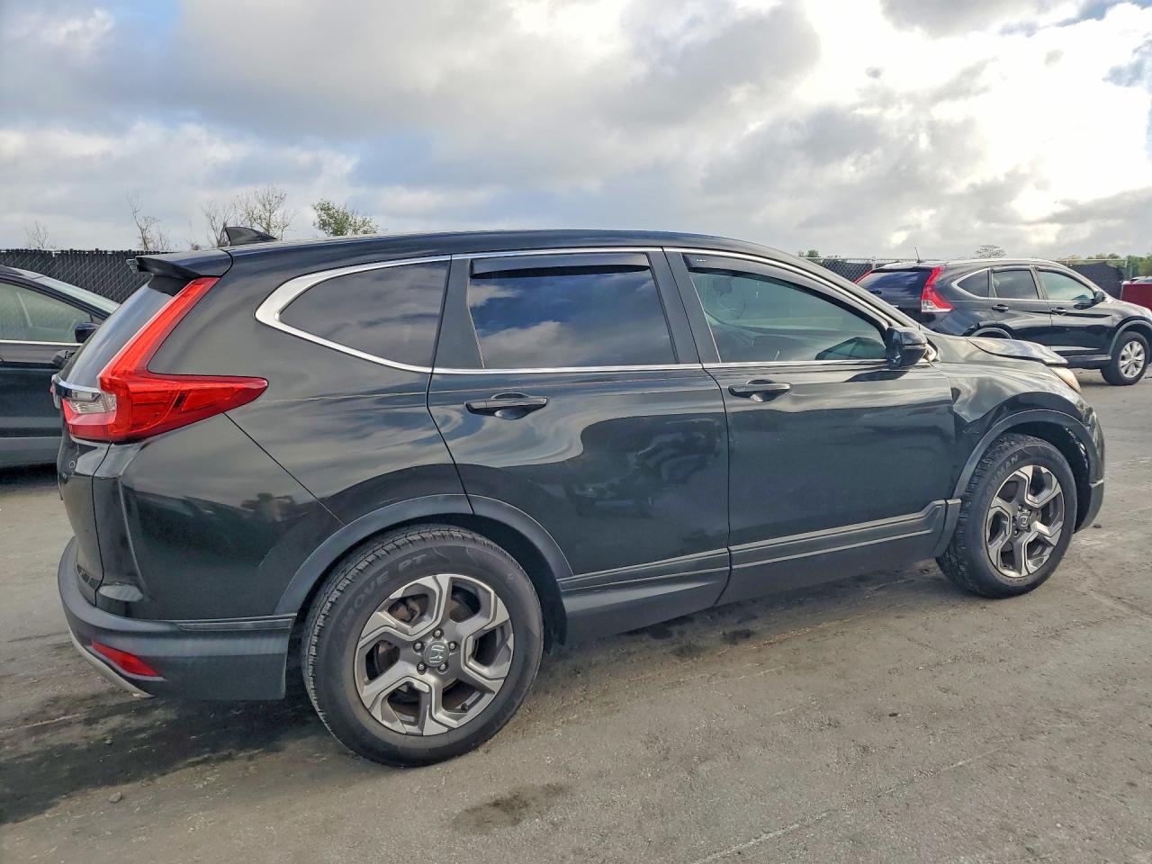 2017 HONDA CR-V EX photo 3