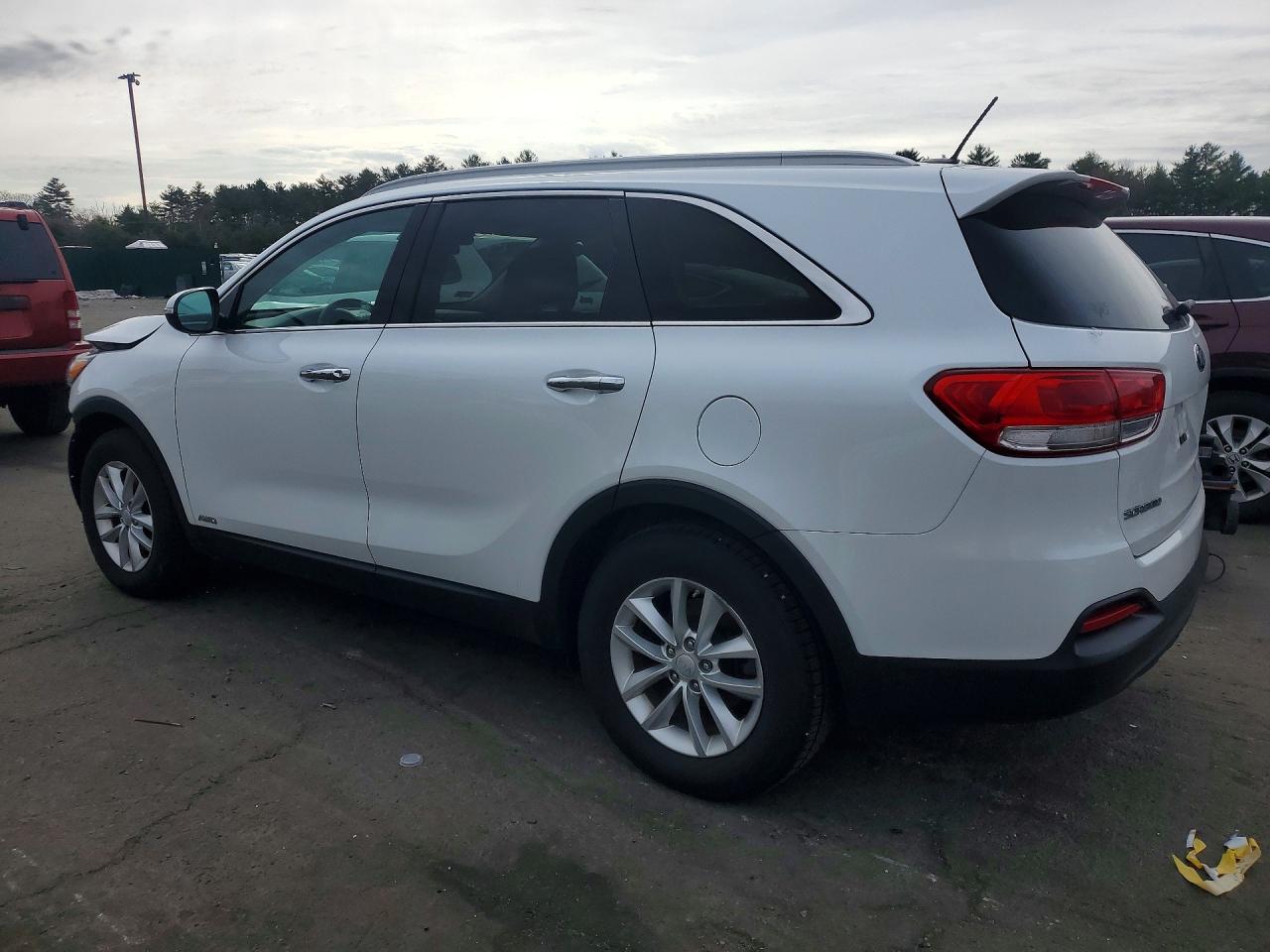 2017 KIA SORENTO LX photo 3