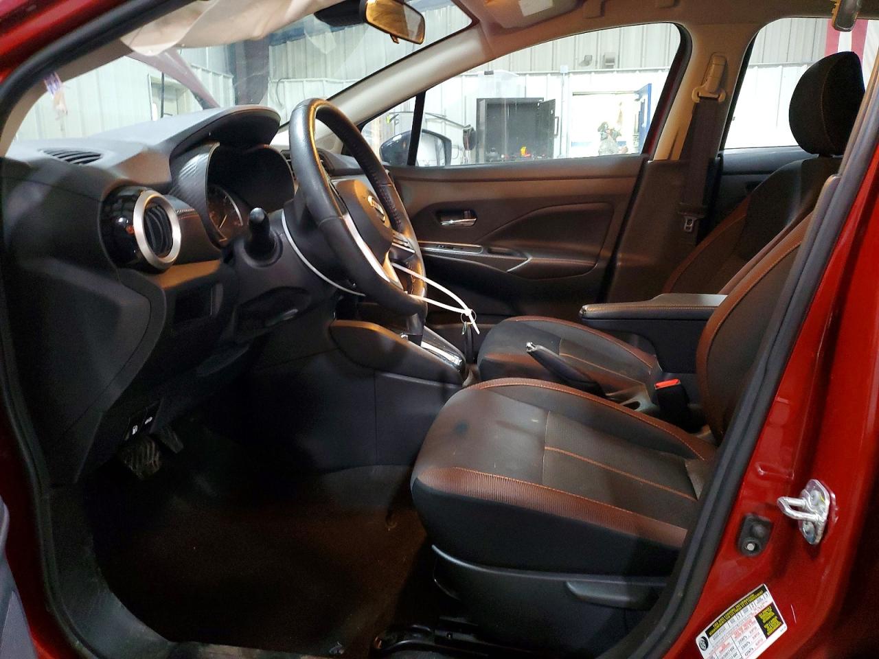 2021 NISSAN VERSA SR photo 13