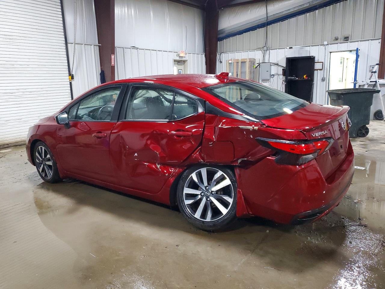 2021 NISSAN VERSA SR photo 3