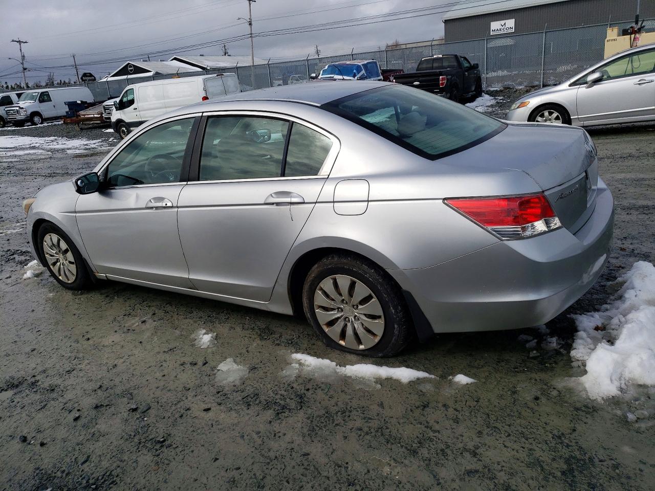 2010 HONDA ACCORD LX photo 2