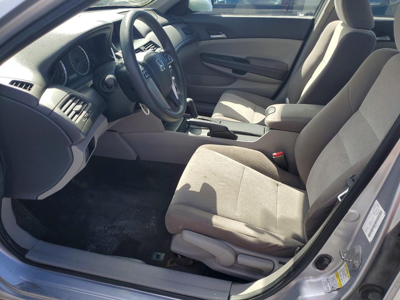 2010 HONDA ACCORD LX photo 7