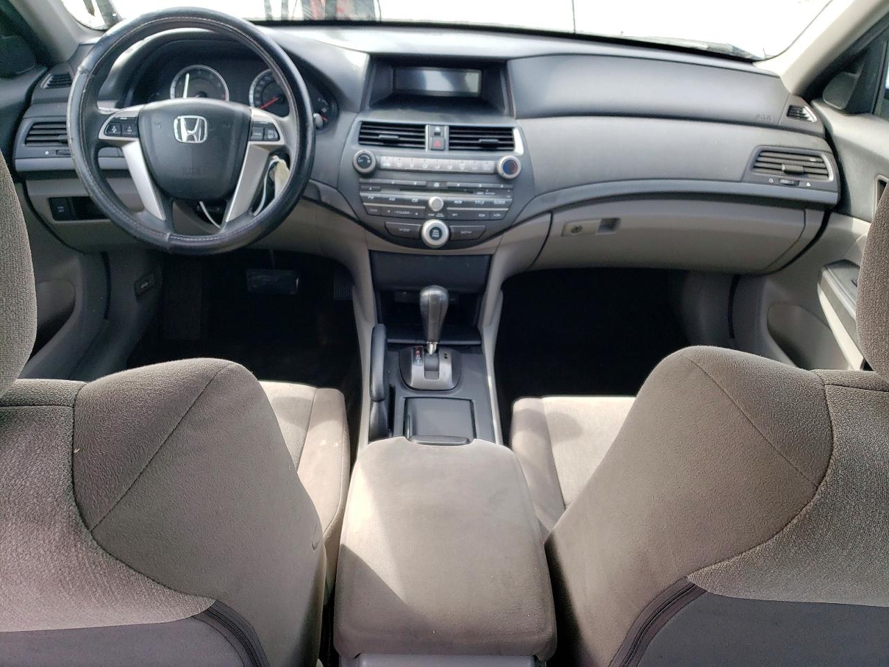 2010 HONDA ACCORD LX photo 8