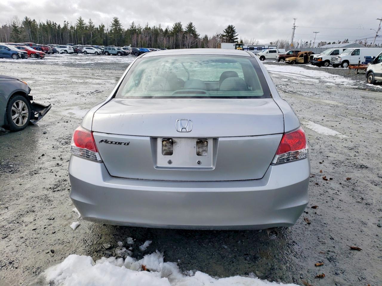 2010 HONDA ACCORD LX photo 6