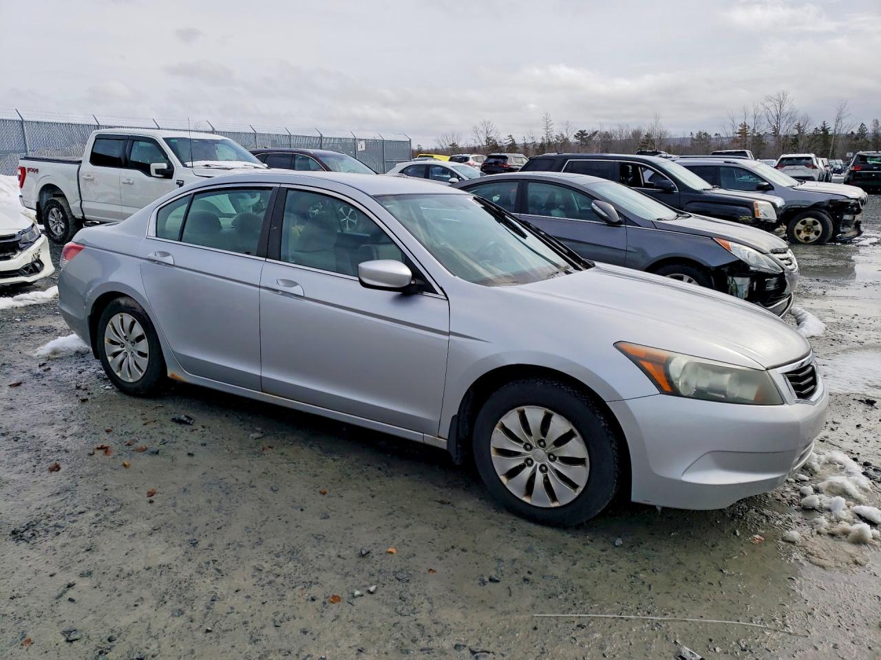 2010 HONDA ACCORD LX photo 4